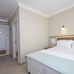 Beyaz Ev Bed & Breakfast 4*