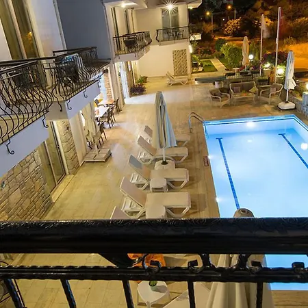 Beyaz Ev 4* ダッチャ