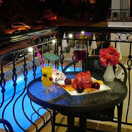 Beyaz Ev Bed and breakfast Datça