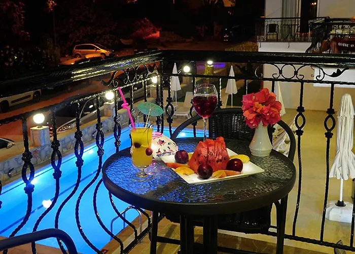 Beyaz Ev Bed & Breakfast Datça