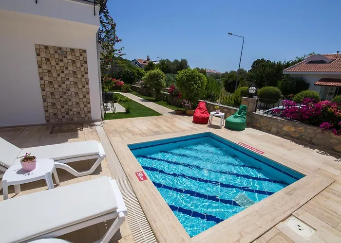 Beyaz Ev Bed & Breakfast 4*