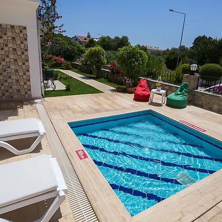 Couette-café Beyaz Ev 4*