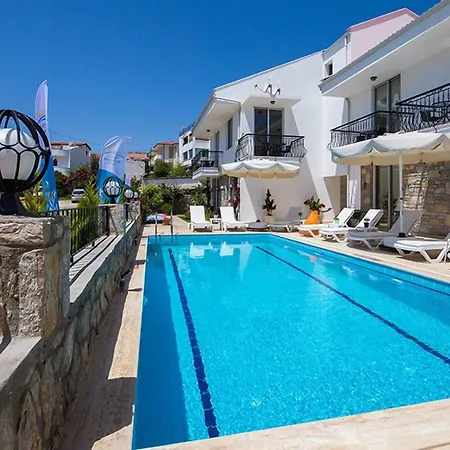 Couette-café Beyaz Ev 4*