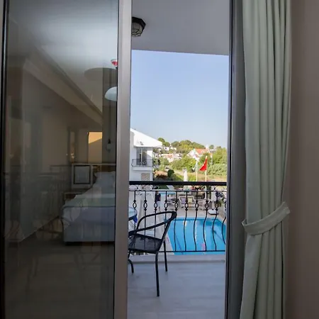Beyaz Ev Couette-café 4*