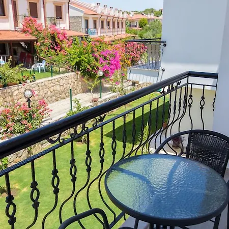 Beyaz Ev Couette-café Datça