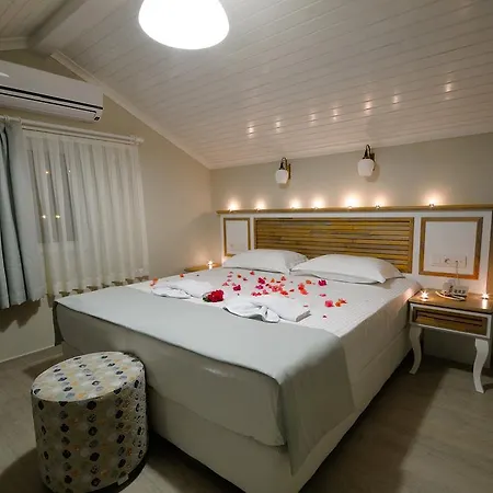Beyaz Ev Couette-café