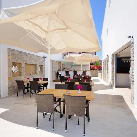 فندق مبيت وإفطار داتكا بياز إيف 4*